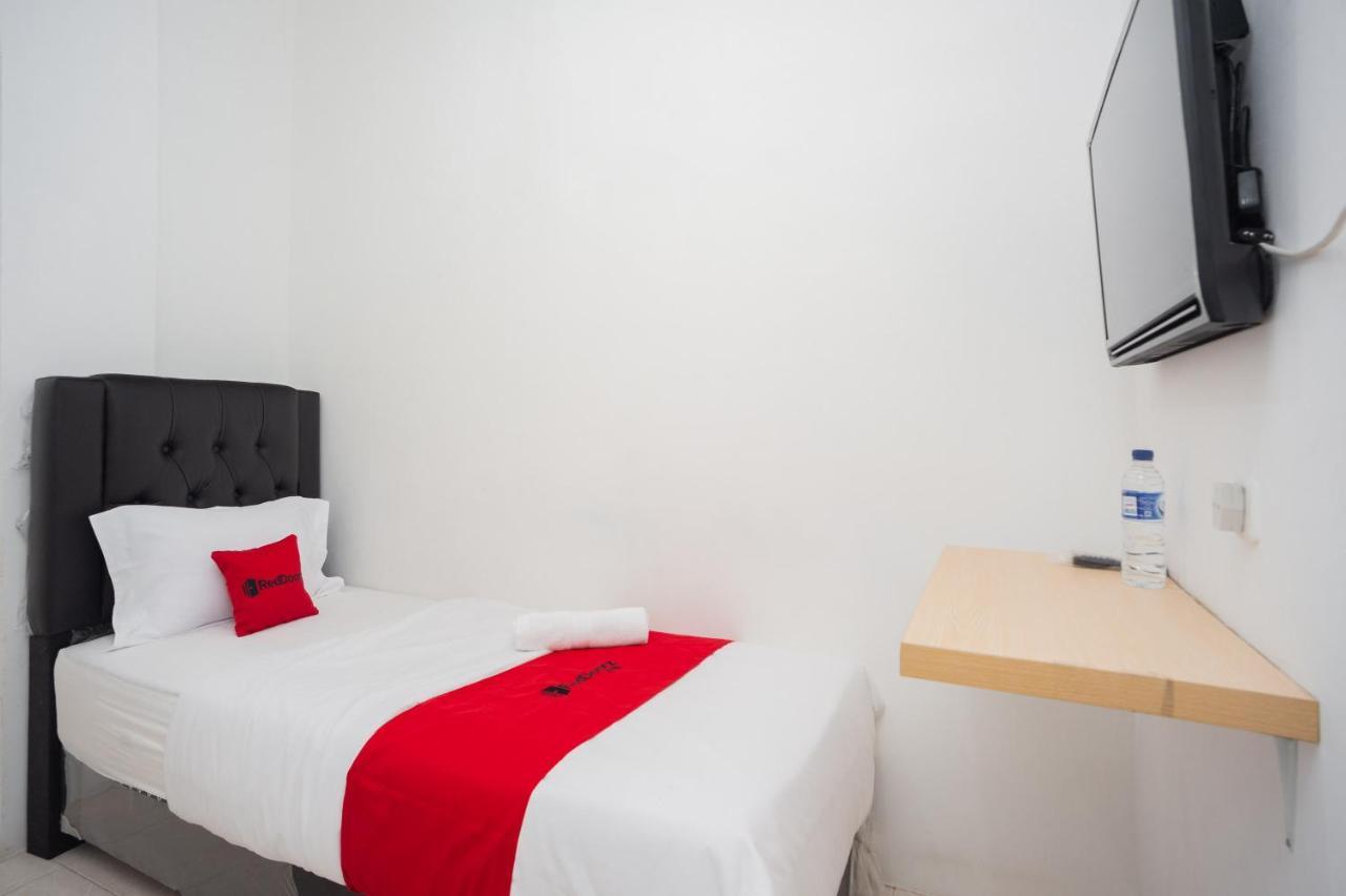 Reddoorz At Jalan Bangau Palembang Ξενοδοχείο Εξωτερικό φωτογραφία