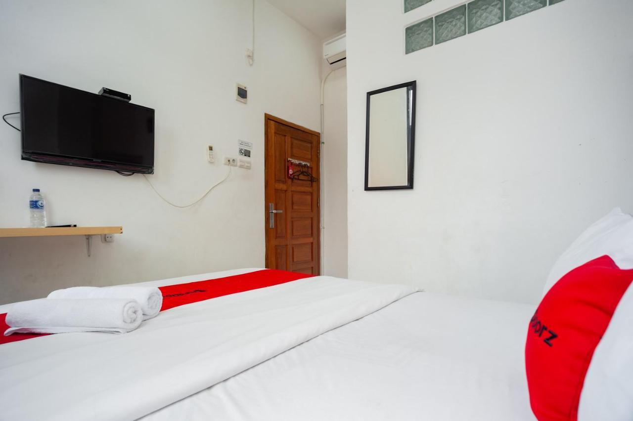Reddoorz At Jalan Bangau Palembang Ξενοδοχείο Εξωτερικό φωτογραφία