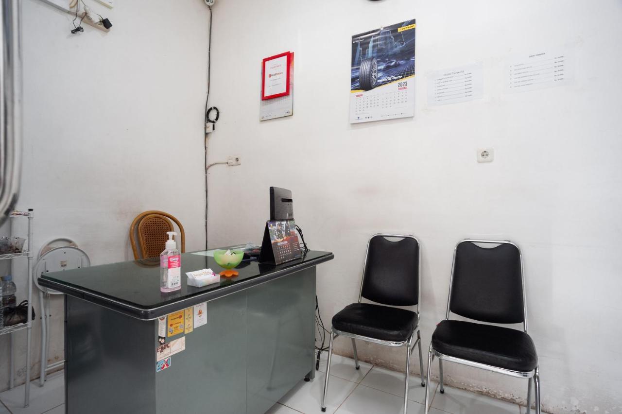 Reddoorz At Jalan Bangau Palembang Ξενοδοχείο Εξωτερικό φωτογραφία